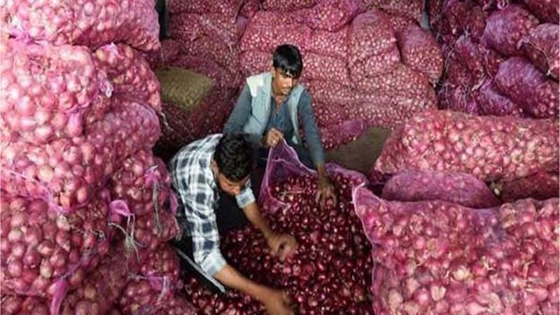 হঠাৎ পেঁয়াজের দামে 'আগুন', একলাফে ৫০ টাকা বেড়ে ১৬০